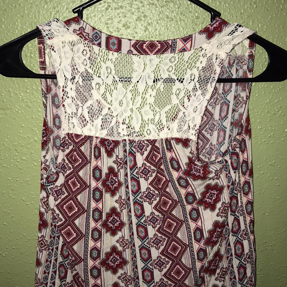 Pink patterned blouse/tank top - Picture 3 of 3